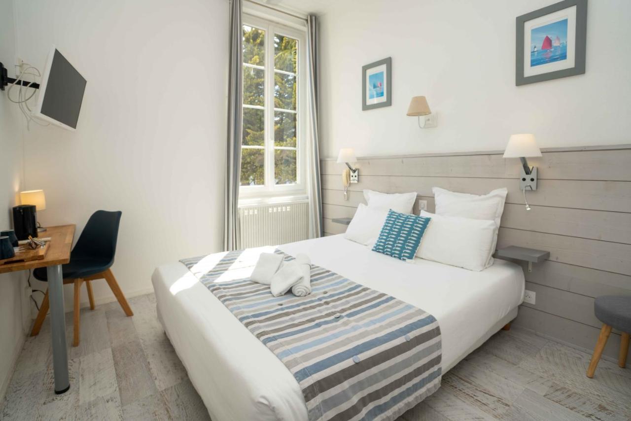 Le Square Hotel