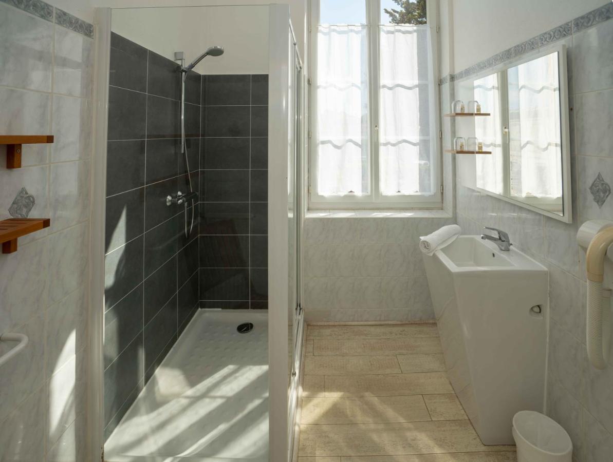 Le Square Hotel