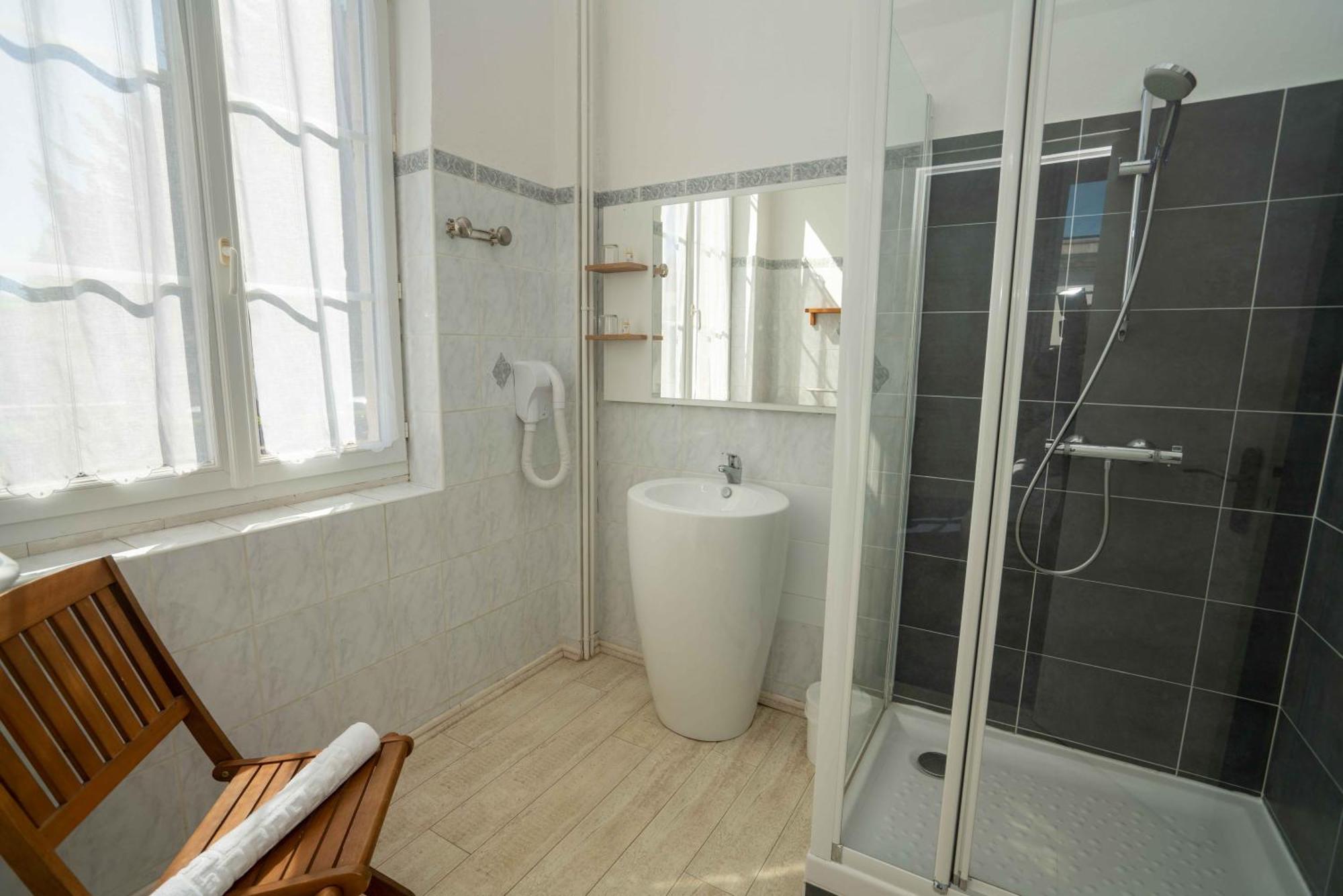 Hotel Le Square Saint-Pierre-d'Oleron